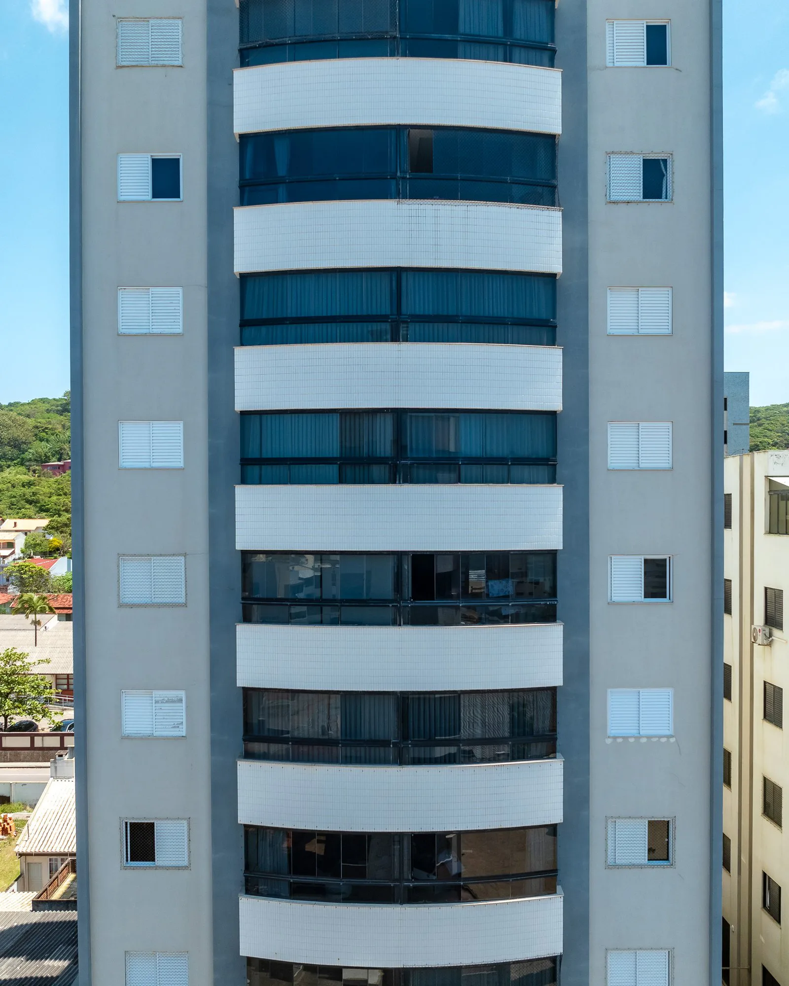 Porto Cais — Fachada